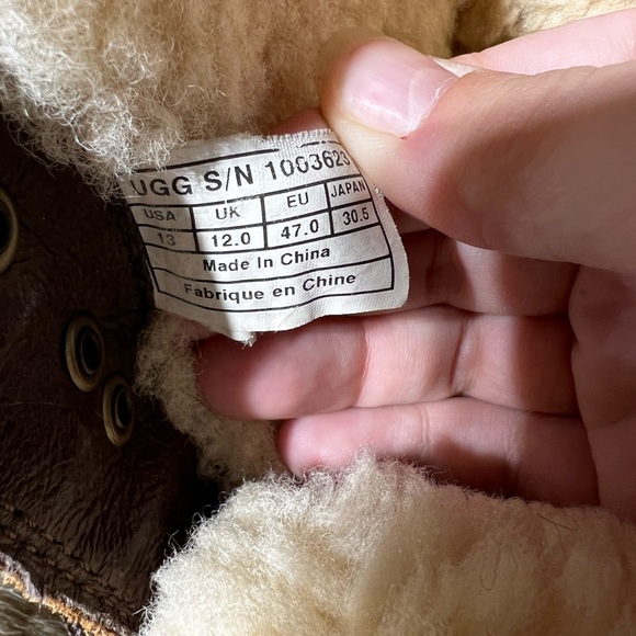 Men UGG Australia "Hannen" boots 1003623 - Picture 7 of 7